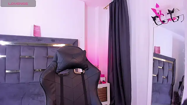 Snapshot of MarilynSmIith chatting on 12/02/25, 03:07 MarilynSmIith online show from 12/02/25, 03:07