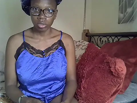Sweet Bear online show from 02/02/25, 11:32