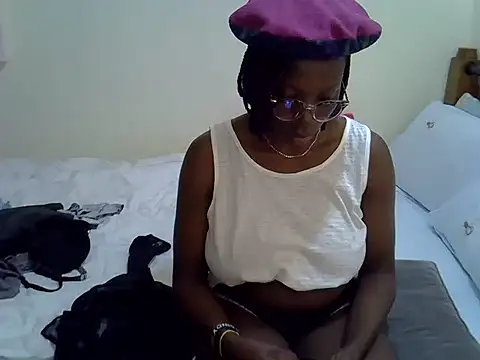 Sweet Bear online show from 11/10/25, 04:17