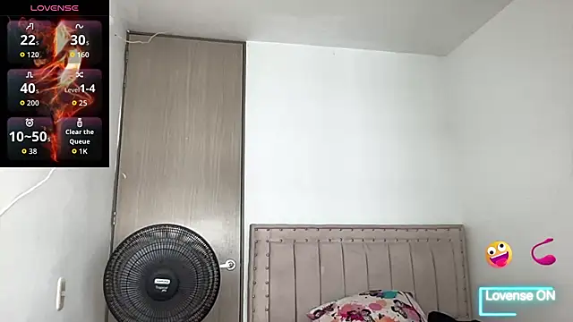 Snapshot of bob_petterson chatting on 11/08/25, 04:40 bob petterson online show from 11/08/25, 04:40