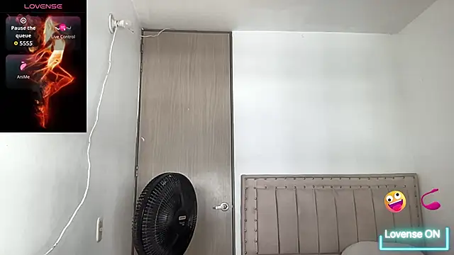 Snapshot of bob_petterson chatting on 11/12/25, 04:07 bob petterson online show from 11/12/25, 04:07