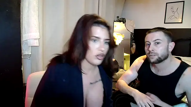 Snapshot of Bustyjessicalouu chatting on 12/22/24, 06:04 Bustyjessicalouu online show from 12/22/24, 06:04