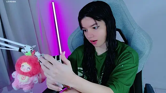 Snapshot of stephybrown chatting on 09/25/25, 10:46 stephybrown online show from 09/25/25, 10:46