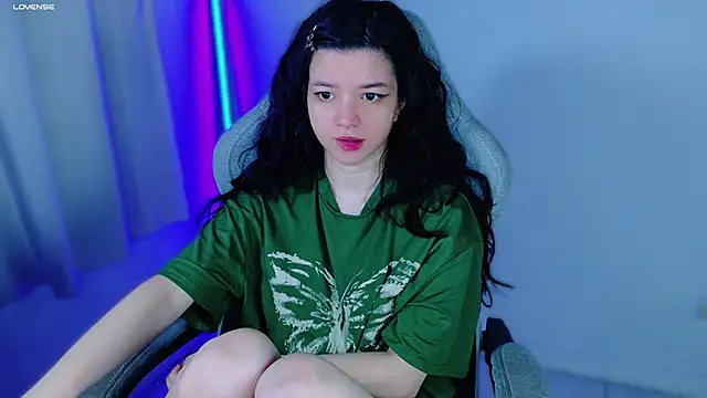 Snapshot of stephybrown chatting on 10/31/25, 12:11 stephybrown online show from 10/31/25, 12:11