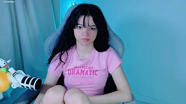 Snapshot of stephybrown chatting on 11/09/25, 12:53 stephybrown online show from 11/09/25, 12:53