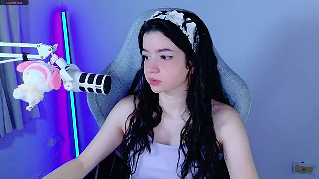 Snapshot of stephybrown chatting on 11/30/25, 10:25 stephybrown online show from 11/30/25, 10:25