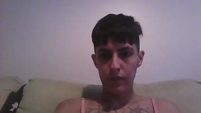 Snapshot of nickfxx chatting on 02/15/26, 09:55 nickfxx online show from 02/15/26, 09:55