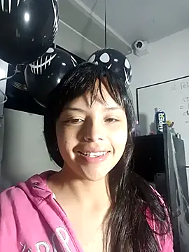 Bayla-hot online show from 10/30/25, 11:22