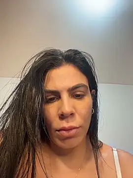 valecruz903 online show from 11/28/25, 05:37