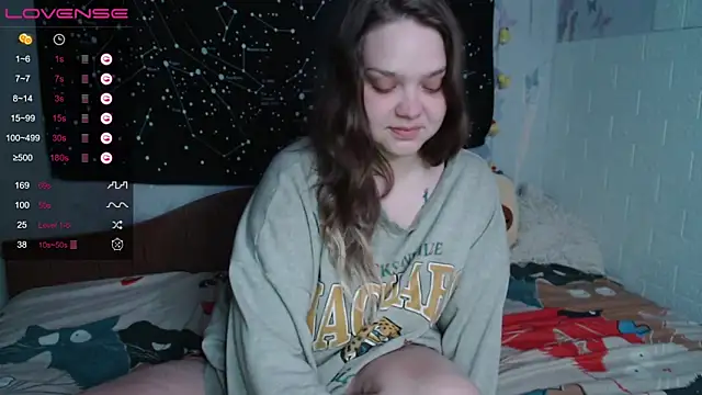 Snapshot of darling_tony chatting on 12/16/25, 02:16 darling tony online show from 12/16/25, 02:16