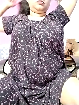 Snapshot of Ruksar-Pathan chatting on 11/19/25, 10:26 Ruksar-Pathan online show from 11/19/25, 10:26