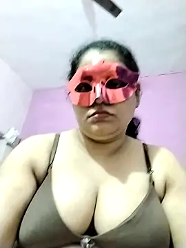 Snapshot of Ruksar-Pathan chatting on 12/04/25, 07:06 Ruksar-Pathan online show from 12/04/25, 07:06