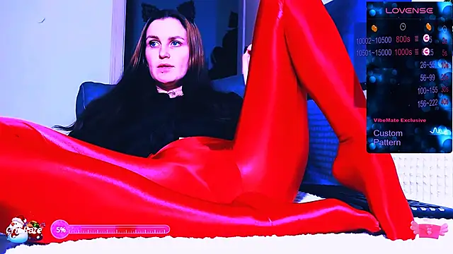 Snapshot of Lina_Owl chatting on 12/19/24, 09:06 Lina Owl online show from 12/19/24, 09:06