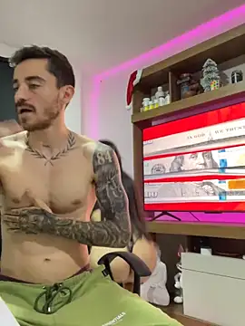 Snapshot of Julieta-sett chatting on 12/07/24, 05:59 Julieta-sett online show from 12/07/24, 05:59