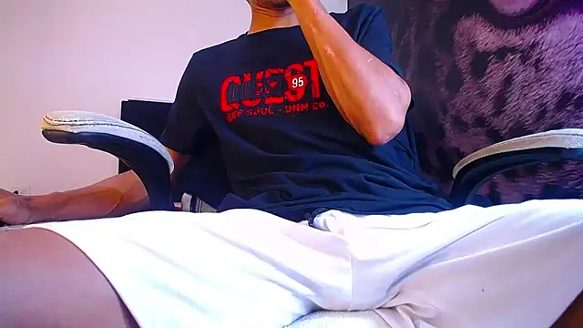 DOMINIT HOT online show from 09/11/25, 02:17