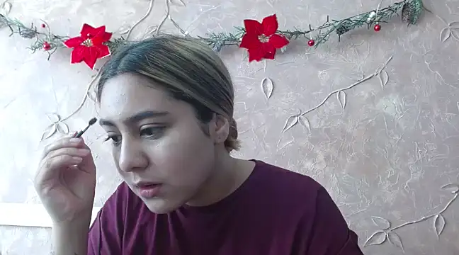 Miabonnett  online show from 12/19/24, 01:51