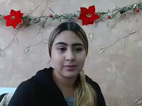 Miabonnett  online show from 12/23/24, 05:22