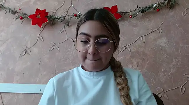 Miabonnett  online show from 12/26/24, 02:27