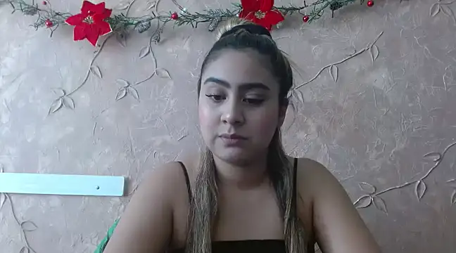 Miabonnett  online show from 12/31/24, 02:25