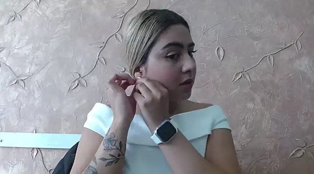 Miabonnett  online show from 01/18/25, 01:40