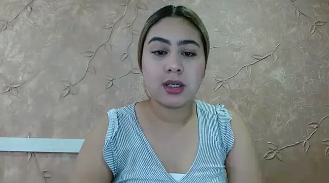 Miabonnett  online show from 03/13/25, 12:02