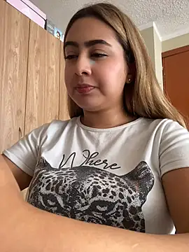 Snapshot of Miabonnett_ chatting on 07/01/26, 03:12 Miabonnett online show from 07/01/26, 03:12