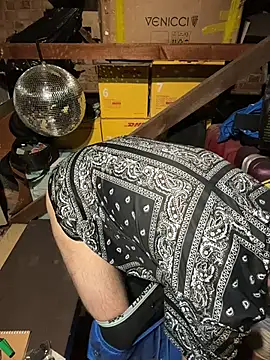 Snapshot of pervy_devil chatting on 10/20/25, 12:11 pervy devil online show from 10/20/25, 12:11