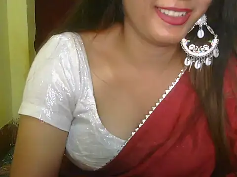 Snapshot of Model-Tanya chatting on 03/18/25, 12:47 Model-Tanya online show from 03/18/25, 12:47