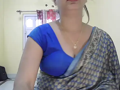 Model-Tanya online show from 12/16/25, 10:09