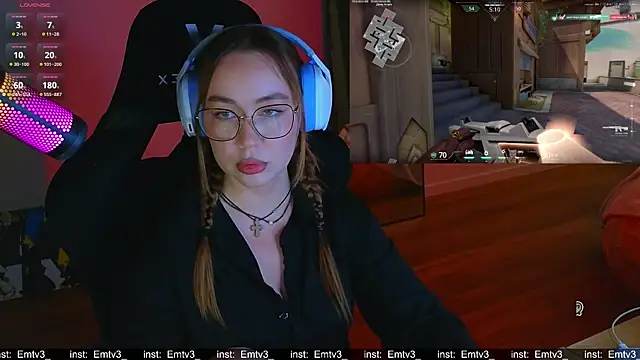 Emili1- online show from 06/19/26, 12:09