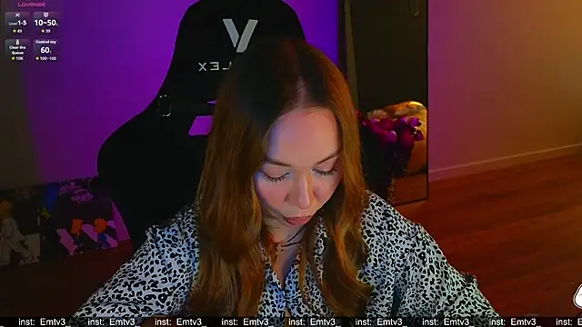 Emili1- online show from 07/04/26, 10:43