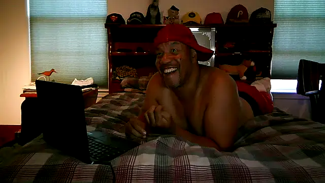 Snapshot of pimpdaddy4ever chatting on 10/09/25, 06:17 pimpdaddy4ever online show from 10/09/25, 06:17