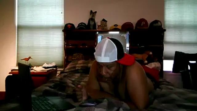 Snapshot of pimpdaddy4ever chatting on 10/15/25, 04:07 pimpdaddy4ever online show from 10/15/25, 04:07