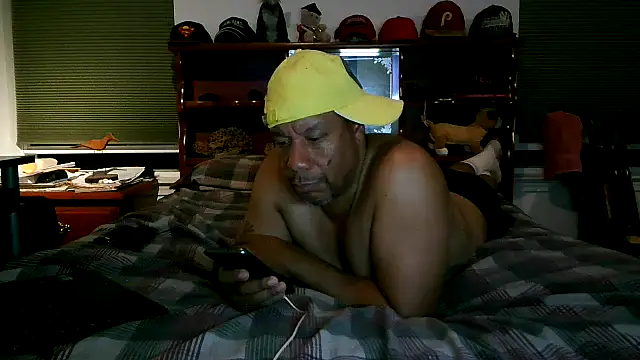 Snapshot of pimpdaddy4ever chatting on 11/07/25, 01:27 pimpdaddy4ever online show from 11/07/25, 01:27