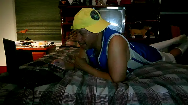 Snapshot of pimpdaddy4ever chatting on 11/28/25, 01:08 pimpdaddy4ever online show from 11/28/25, 01:08