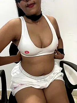 Snapshot of little_shadow chatting on 12/01/24, 04:29 little shadow online show from 12/01/24, 04:29