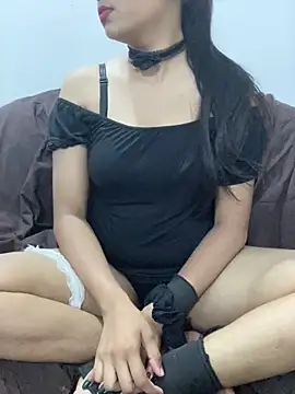 Snapshot of little_shadow chatting on 03/07/25, 09:06 little shadow online show from 03/07/25, 09:06