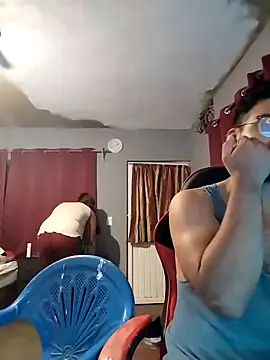 Snapshot of Carandrew chatting on 11/02/25, 03:53 Carandrew online show from 11/02/25, 03:53