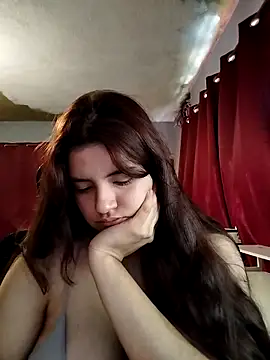 Snapshot of Carandrew chatting on 11/10/25, 04:06 Carandrew online show from 11/10/25, 04:06