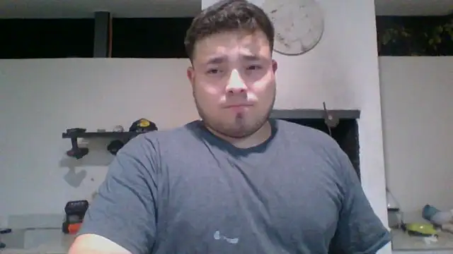 Snapshot of DirtyRcride chatting on 12/13/24, 05:05 DirtyRcride online show from 12/13/24, 05:05