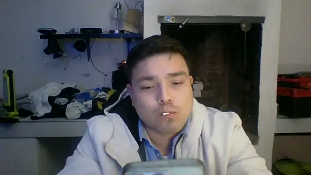 Snapshot of DirtyRcride chatting on 12/20/24, 04:42 DirtyRcride online show from 12/20/24, 04:42