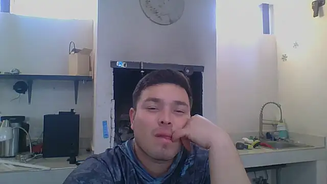 Snapshot of DirtyRcride chatting on 12/22/24, 11:09 DirtyRcride online show from 12/22/24, 11:09