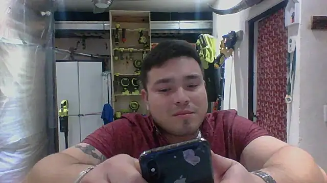 Snapshot of DirtyRcride chatting on 12/24/24, 06:00 DirtyRcride online show from 12/24/24, 06:00