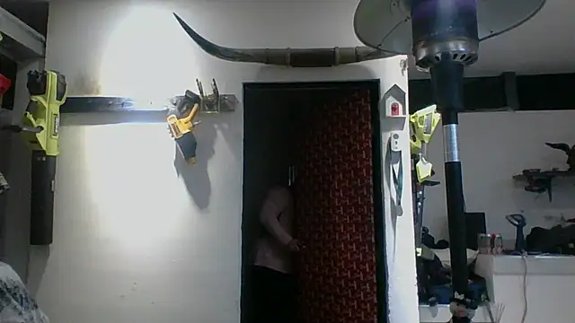 Snapshot of DirtyRcride chatting on 12/30/24, 04:53 DirtyRcride online show from 12/30/24, 04:53