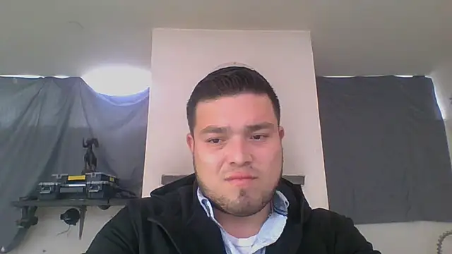 Snapshot of DirtyRcride chatting on 01/25/25, 11:22 DirtyRcride online show from 01/25/25, 11:22