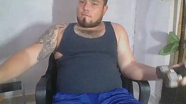 Snapshot of DirtyRcride chatting on 09/22/25, 02:52 DirtyRcride online show from 09/22/25, 02:52