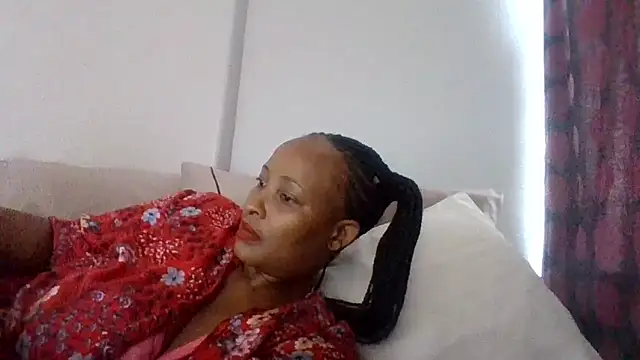 Snapshot of BabeAssXX chatting on 11/05/25, 02:28 BabeAssXX online show from 11/05/25, 02:28