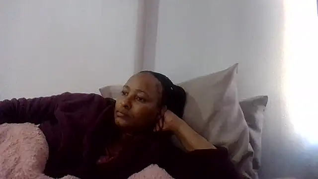 Snapshot of BabeAssXX chatting on 11/21/25, 04:33 BabeAssXX online show from 11/21/25, 04:33