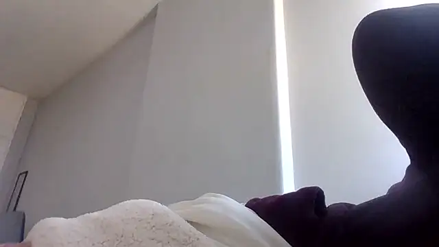 Snapshot of BabeAssXX chatting on 06/30/26, 10:27 BabeAssXX online show from 06/30/26, 10:27