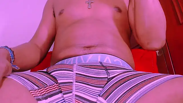 Snapshot of bigballsfullfu chatting on 11/20/25, 11:04 bigballsfullfu online show from 11/20/25, 11:04